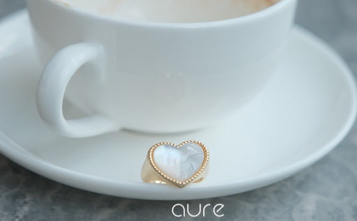 natural seashell ring-front view