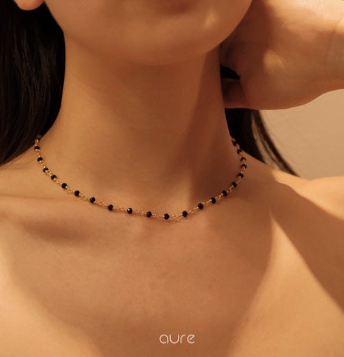 Black agate chocker-model wear-night light