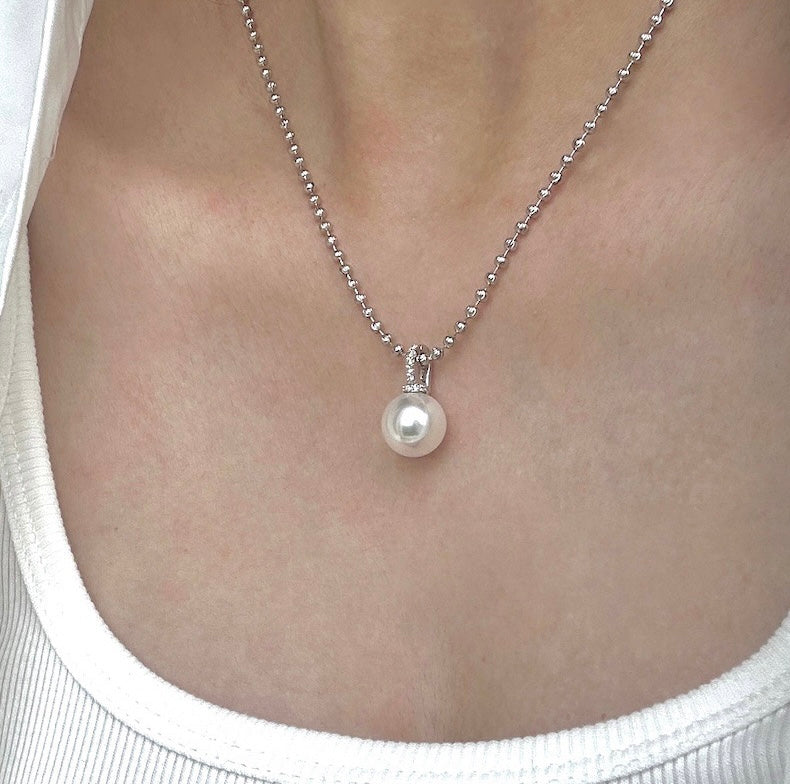 Single Pearl Chain Necklace Sterling Silver close up